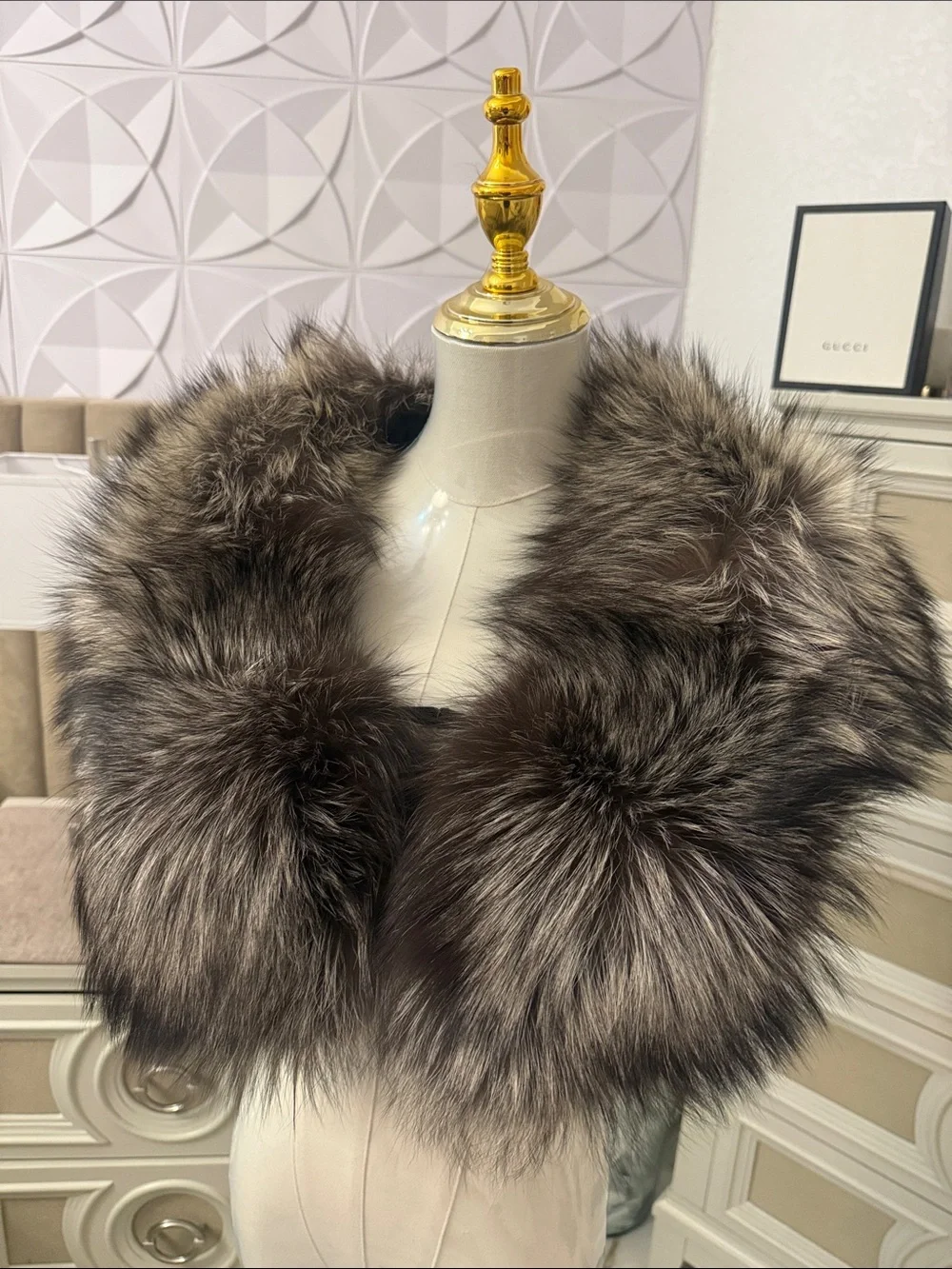 SAGA FOX FUR SHAWL SILVER FOX